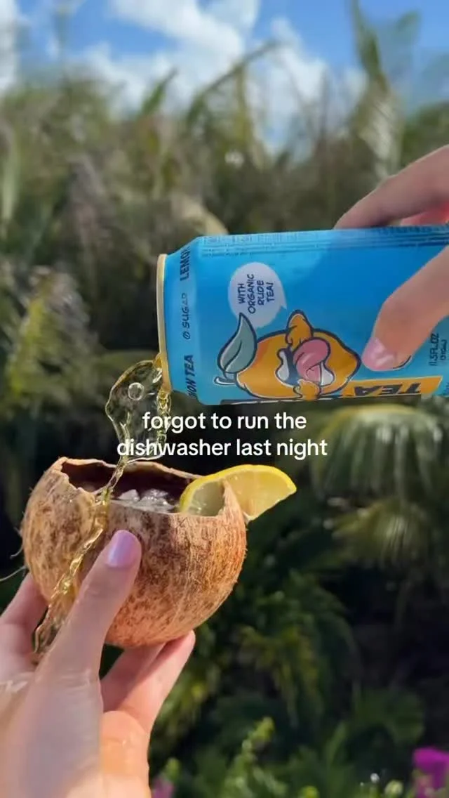 summer of the crooked coconut cup? 🥥 🍋